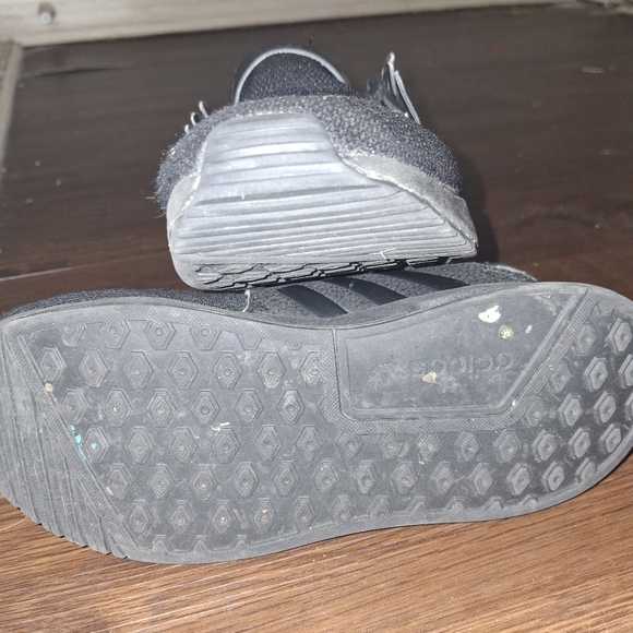 Adidas - Picture 4 of 4